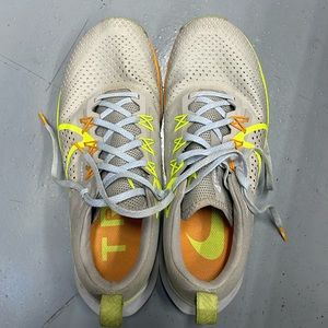 Nike Pegasus Trail 4 Size 8 Men US